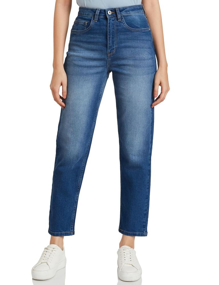 Amazon Brand - Symbol Women's Loose Flared Jeans | Mid Rise | Cotton Blend Stretch | 5-Pocket (Available in Plus Sizes)