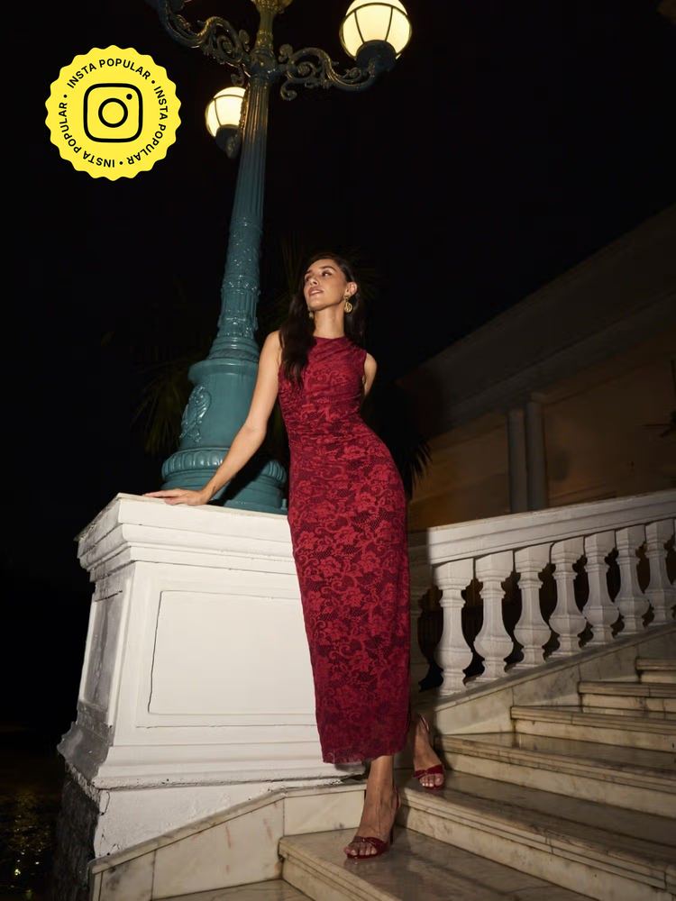 Women Maroon Round Neck Floral Printed Sleeveless Midi Dress